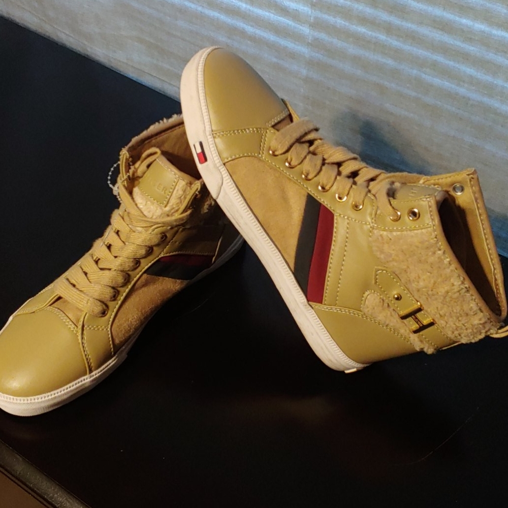 High top Tommy Hilfiger sneakers